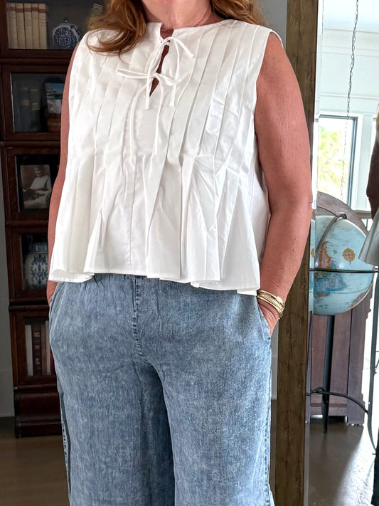 Poplin Pleated Sleeveless Top